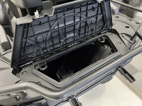 Polaris Sportsman 570 EPS 2 UP Black Edition 4 of 5