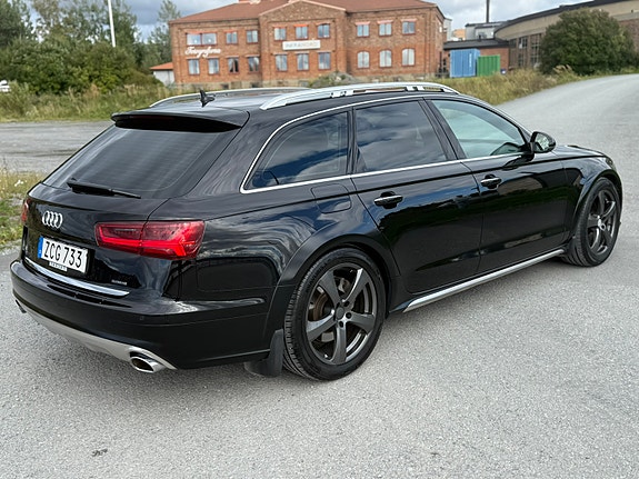 Audi A6 allroad 3 of 5