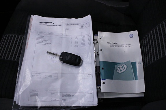 Volkswagen Golf V 21 of 24