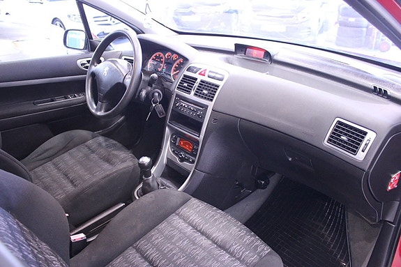 Peugeot 307 13 of 21