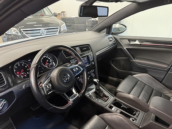 Volkswagen Golf I 21 of 22