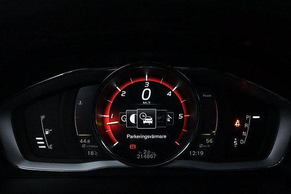 Volvo XC60 15 of 25