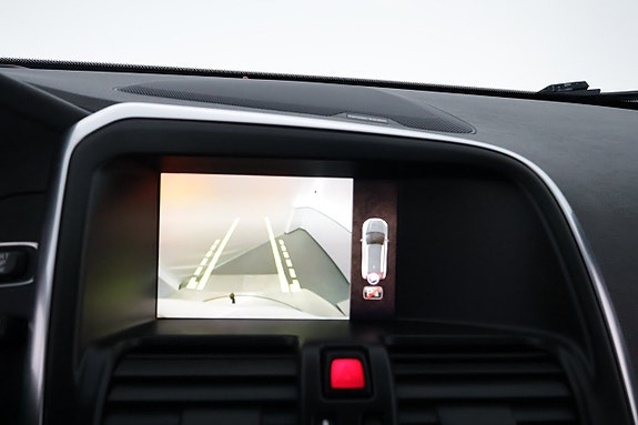 Volvo XC60 18 of 25