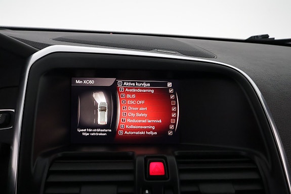 Volvo XC60 17 of 25
