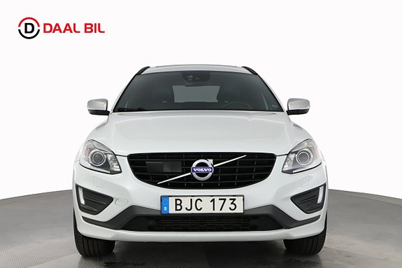 Volvo XC60 2 of 25