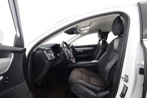 Volvo V90 10 of 25