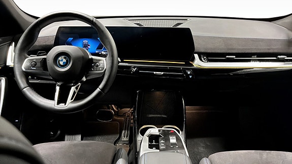 BMW X1 4 of 5