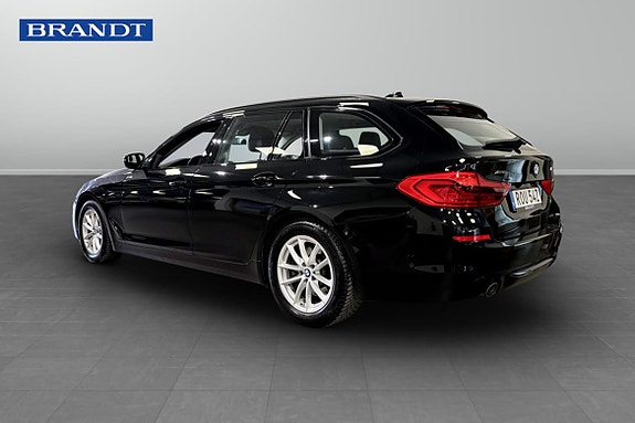BMW 520d 2 of 5