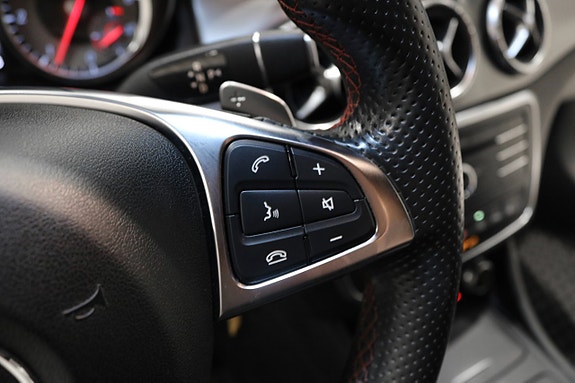 Mercedes-Benz CLA220 d 22 of 23