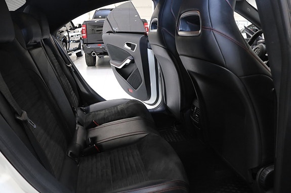 Mercedes-Benz CLA220 d 15 of 23