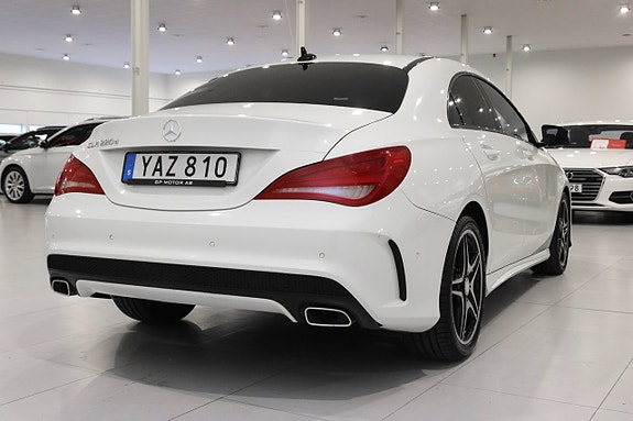 Mercedes-Benz CLA220 d 4 of 5