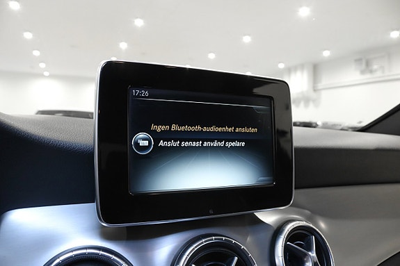 Mercedes-Benz CLA220 d 18 of 23