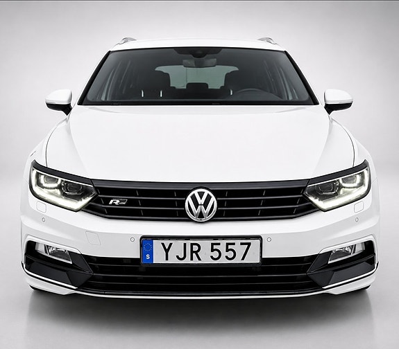 Volkswagen Passat 9 of 26