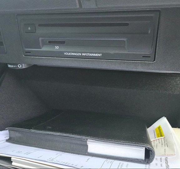 Volkswagen Passat 17 of 26