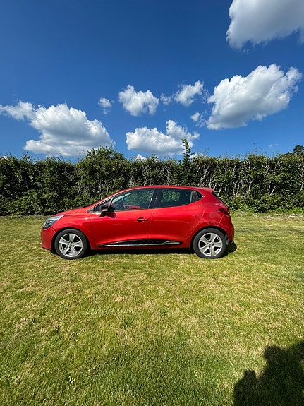 Renault Clio 2 of 4