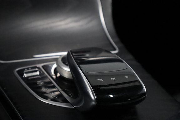 Mercedes-Benz GLC220 d 21 of 24