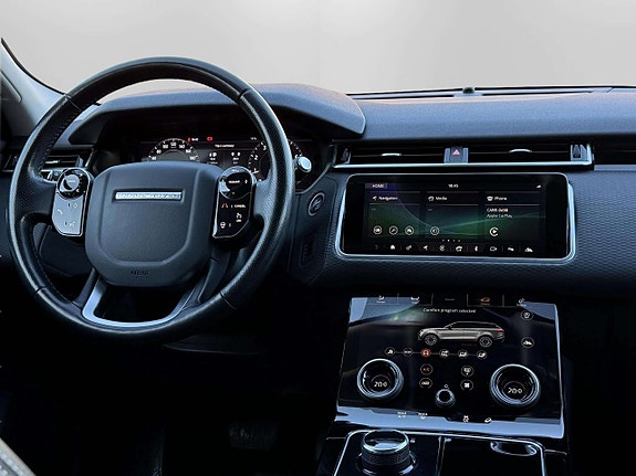 Land Rover Range Rover Velar 15 of 22