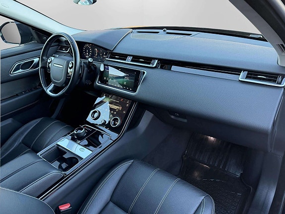 Land Rover Range Rover Velar 22 of 22