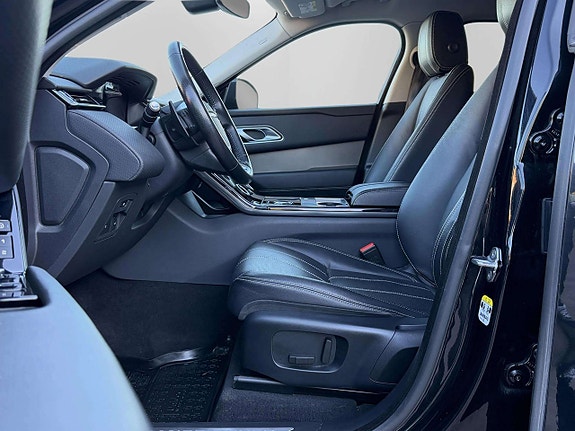 Land Rover Range Rover Velar 13 of 22