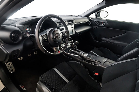 Toyota GR86 13 of 26