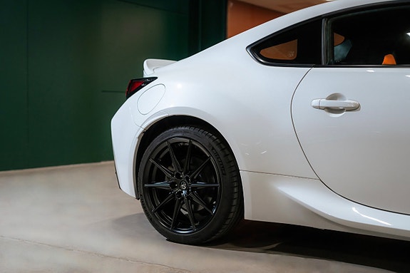 Toyota GR86 8 of 26
