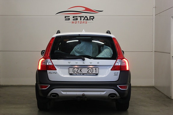 Volvo XC70 5 of 18