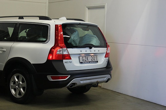 Volvo XC70 8 of 18