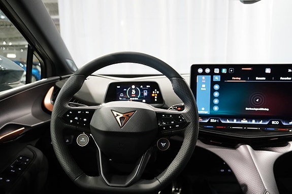 Cupra Tavascan 7 of 15