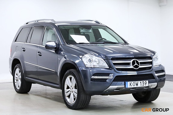Mercedes-Benz GL350 3 of 5