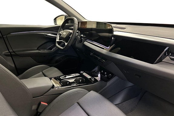 Audi Q6 e-tron 5 of 5