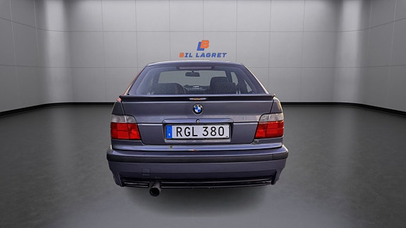BMW 316 3 of 5
