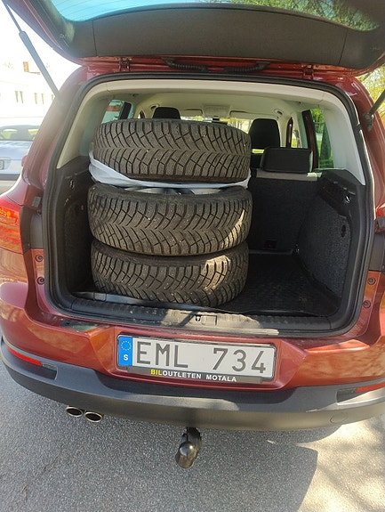 Volkswagen Tiguan 9 of 15