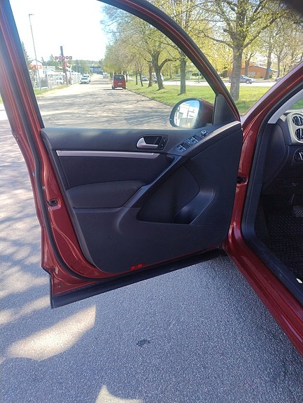Volkswagen Tiguan 15 of 15