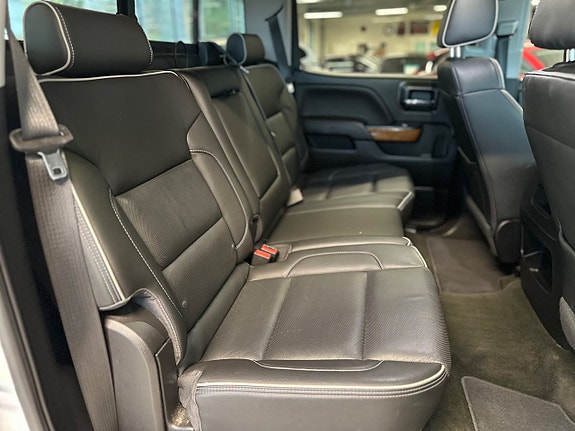 Chevrolet Silverado 1500 13 of 30