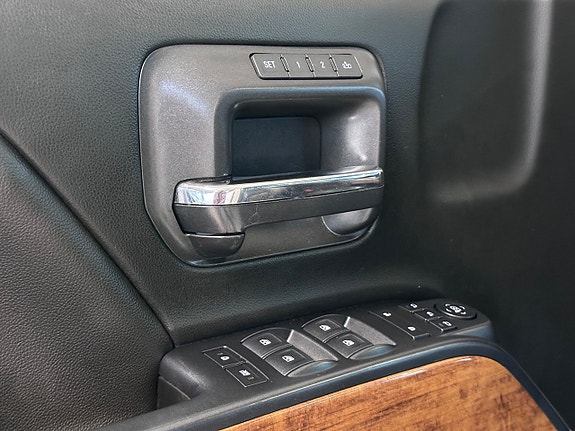 Chevrolet Silverado 1500 29 of 30