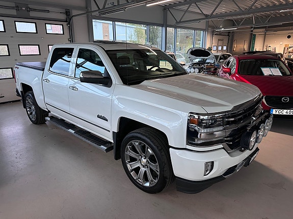 Chevrolet Silverado 1500 12 of 30