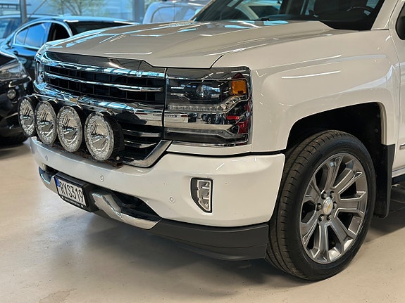 Chevrolet Silverado 1500 3 of 5
