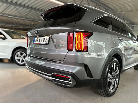 Kia Sorento 8 of 30