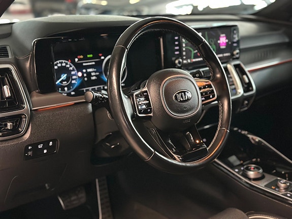 Kia Sorento 17 of 30