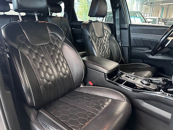 Kia Sorento 10 of 30
