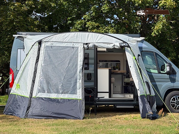 Karmann Davis 590 Trendstyle AUT Dieselvärm.  *Luft-tält* 599 cm Utekök Fr. 3995 kr/mån. Fr. 3,70% ränta 4 of 27