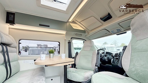 Karmann Davis 590 Trendstyle AUT -KAMPANJ *Dieselvärme* 599 cm | Fr. 3995 kr/mån. Fr. 3,70% ränta 5 of 19