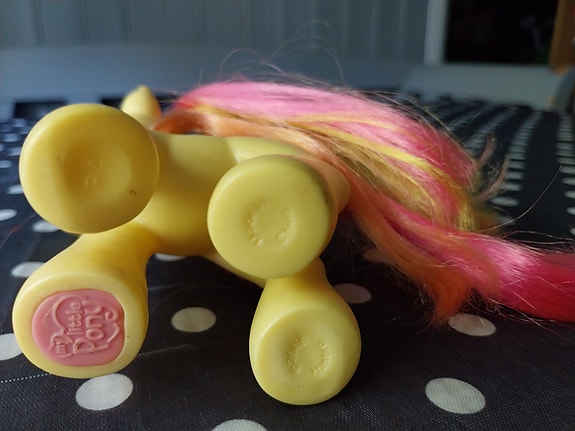Product image 33 of 79