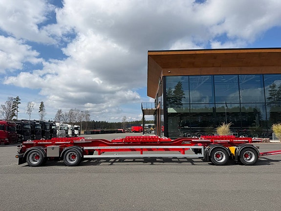 Hakarps - 38 tons liftdumpervagn med roterande mittbord 2 of 12