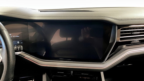 Volkswagen Touareg 10 of 16