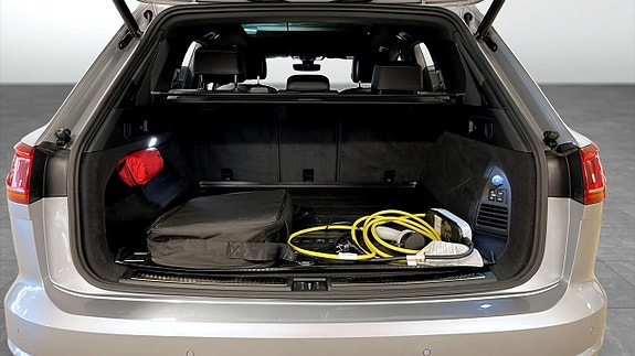 Volkswagen Touareg 14 of 16