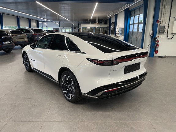 Mazda 6e 3 of 5