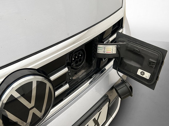 Volkswagen Passat 28 of 30
