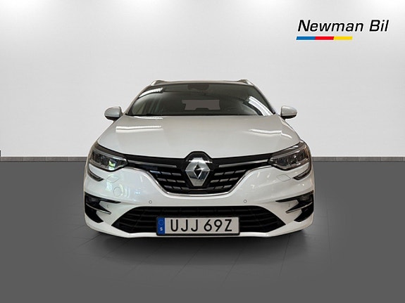 Renault Megane IV 2 of 5