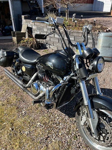 Kawasaki Vulcan 1500 Meanstreak 2 of 4